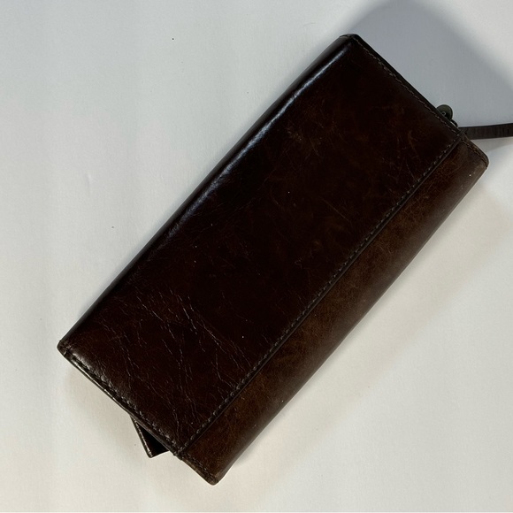 Hobo Brown Leather Wallet - Picture 5 of 10